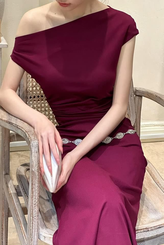  Zoey Dress - Đầm Lệch Vai Nhấn Eo D982 