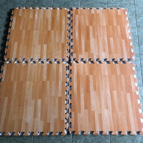 Thảm xốp vân gỗ 60x60