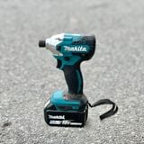 MÁY VẶN VÍT DÙNG PIN MAKITA DTD156Z