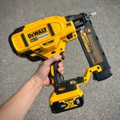 Súng bắn đinh Dewalt DCN680 hàng USA