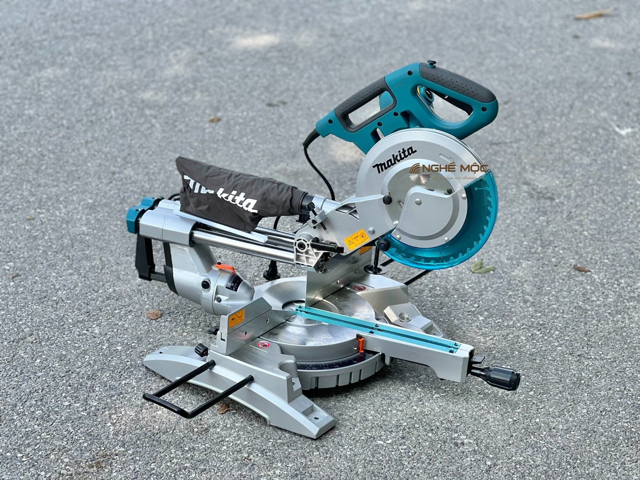 Máy cưa đa góc trượt Makita LS1018L – mochaiphat