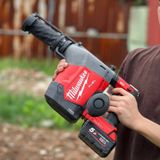 Máy khoan bê tông trần kèm hút bụi dùng pin Milwaukee M18 FHAFOH16