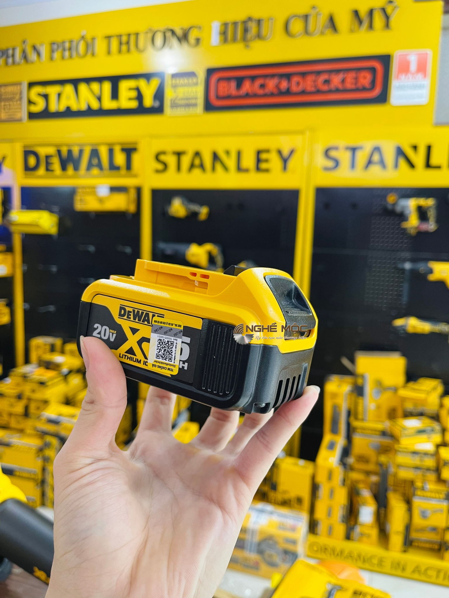Dewalt 2024 dcb184 18v
