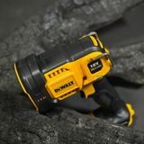 Đèn Led dùng pin Dewalt DCL043