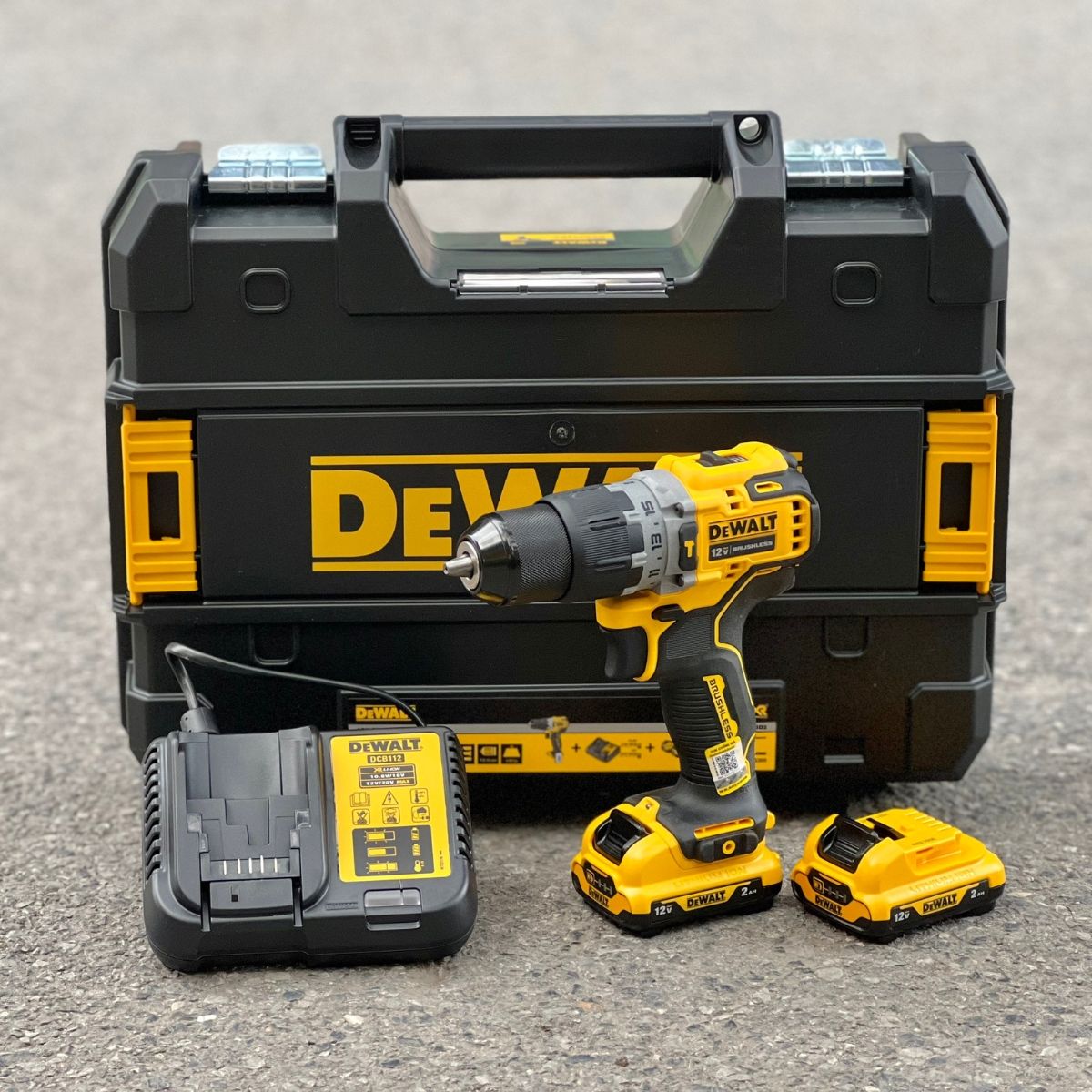 Máy khoan cầm tay Dewalt 12V DCD706