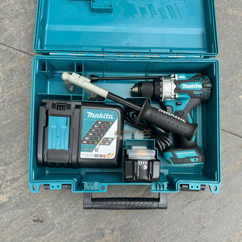 Máy khoan makita DHP486