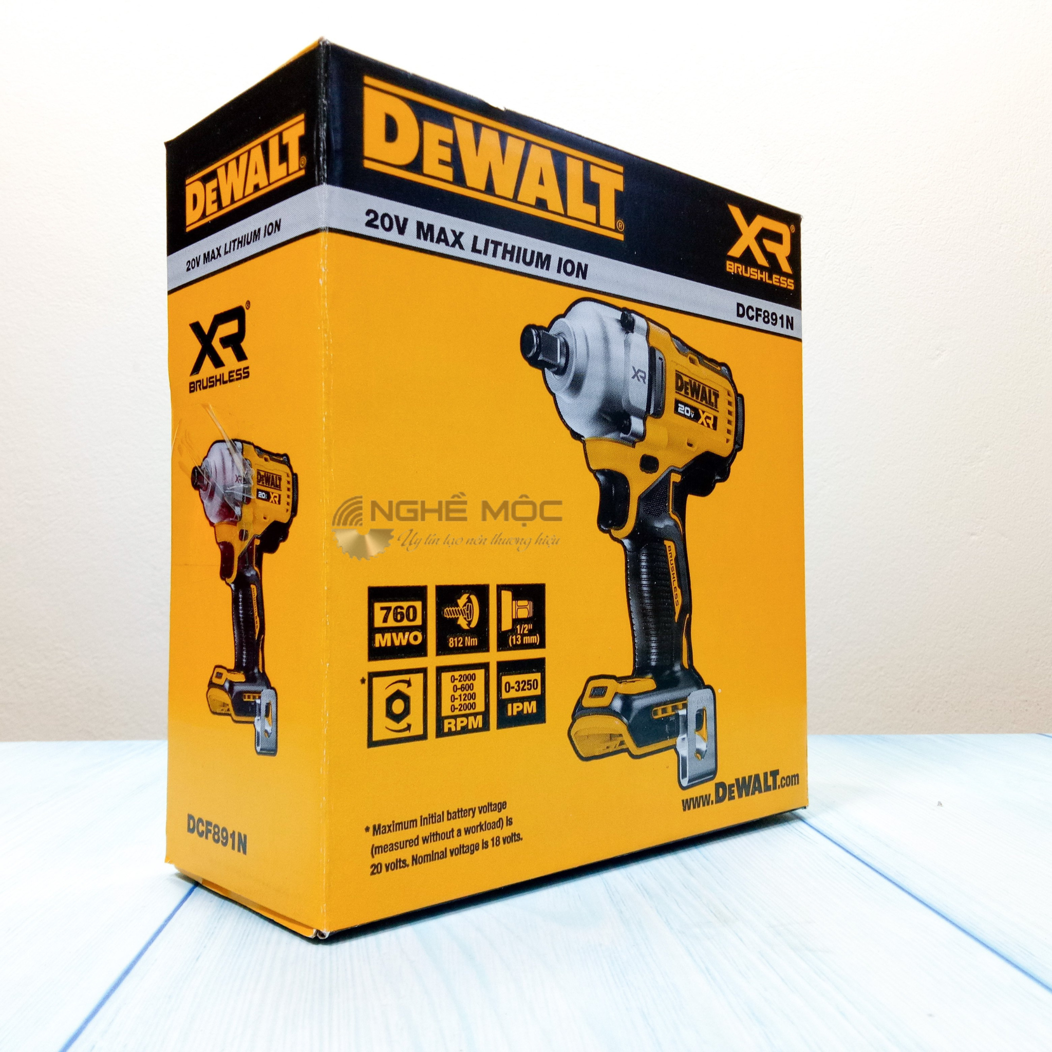 Máy siết bu lông 18-20V Max Dewalt DCF891