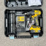 MÁY KHOAN PIN 18V DEWALT DCD709