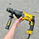 Máy khoan búa Dewalt D25144K-B1