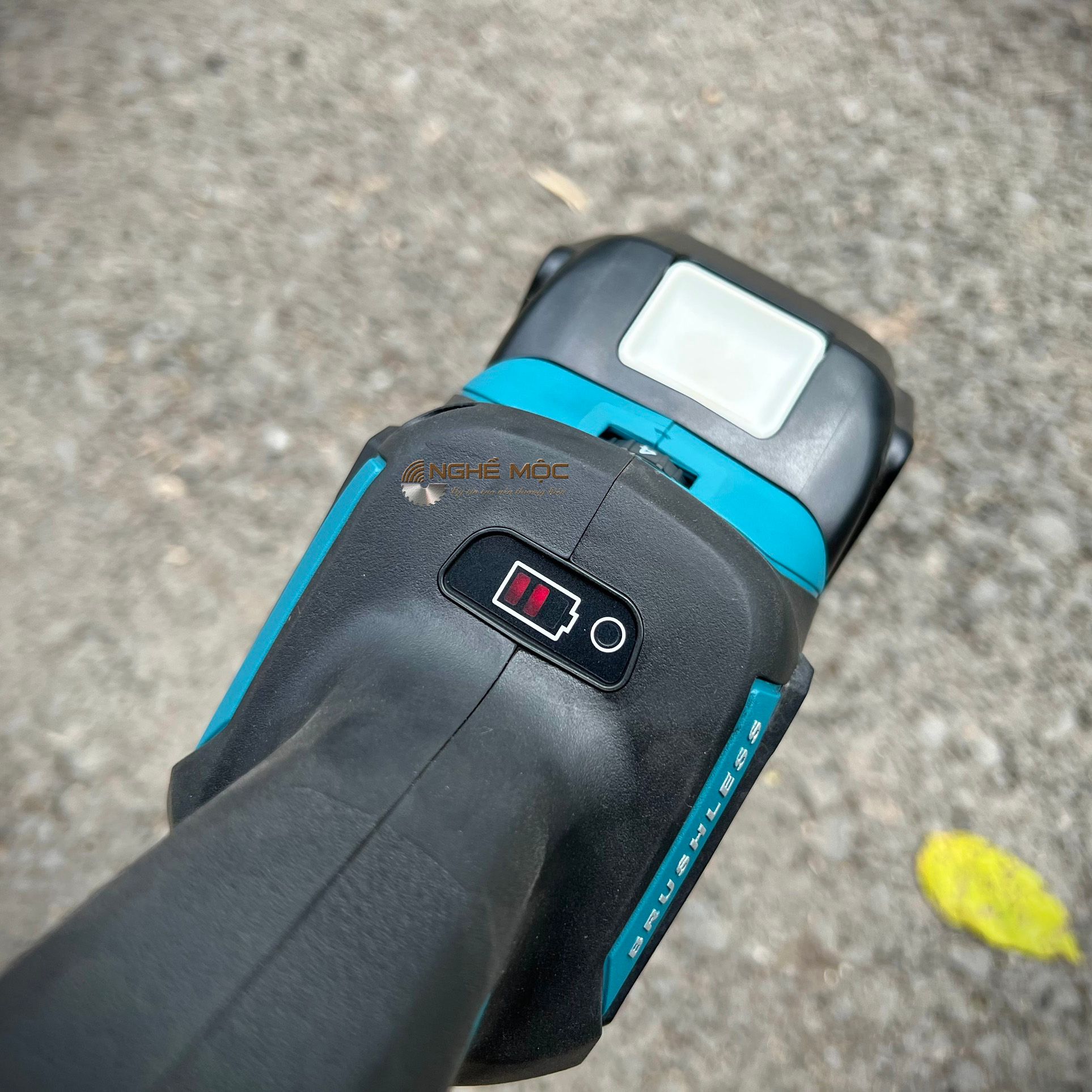 MÁY MÀI GÓC DÙNG PIN 18V MAKITA DGA419