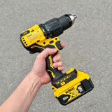 MÁY KHOAN PIN 18V DEWALT DCD709