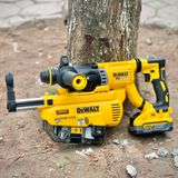 MÁY KHOAN 3 CHỨC NĂNG 18V DEWALT DCH263 khi được trang bị thêm DCH263P2 kèm hút bụi