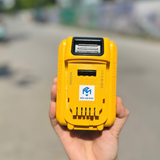 Pin 4a Dewalt DCB240