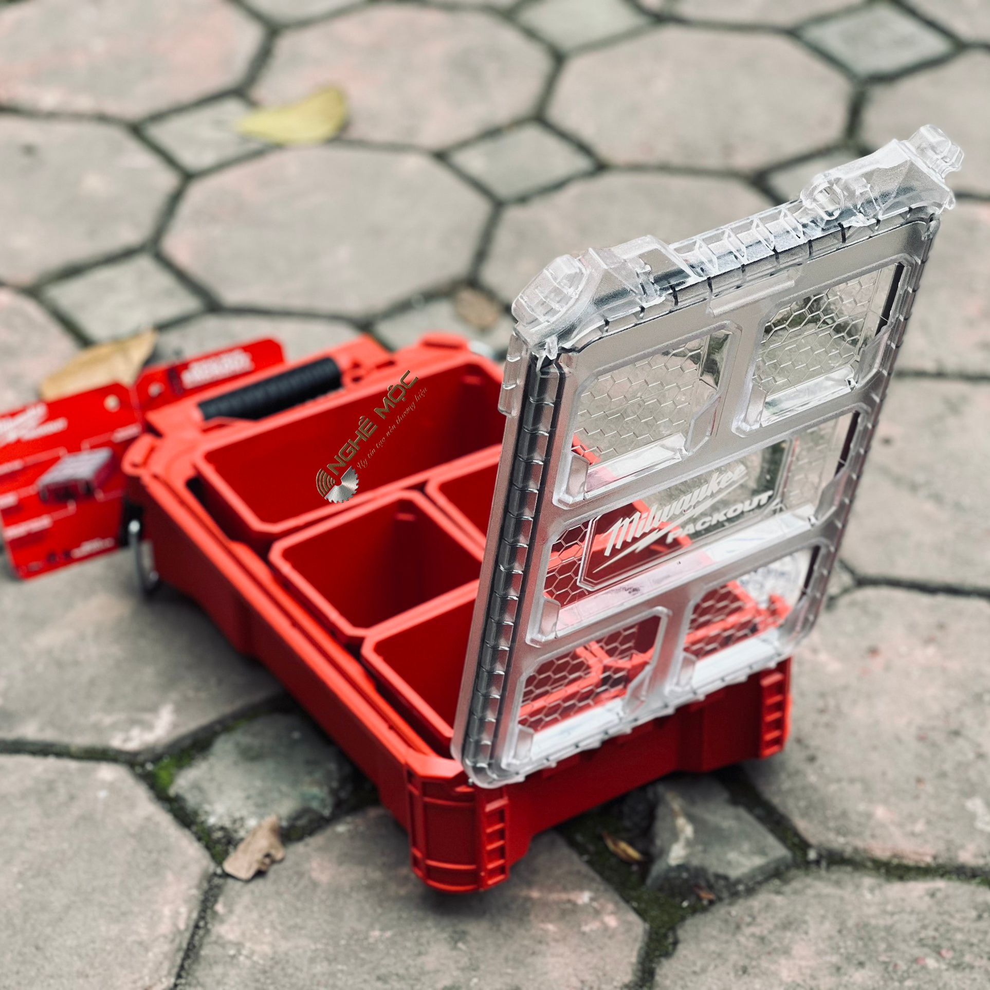 Hộp đựng dụng cụ Milwaukee