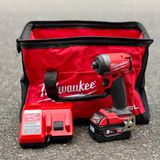 máy vặn vít Milwaukee M18 FID3