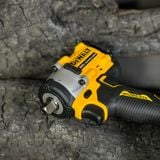 Máy siết bulong pin Dewalt DCF922