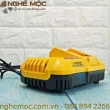 Bộ sạc pin Dewalt DCB118