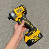 DEwalt DCF809P2