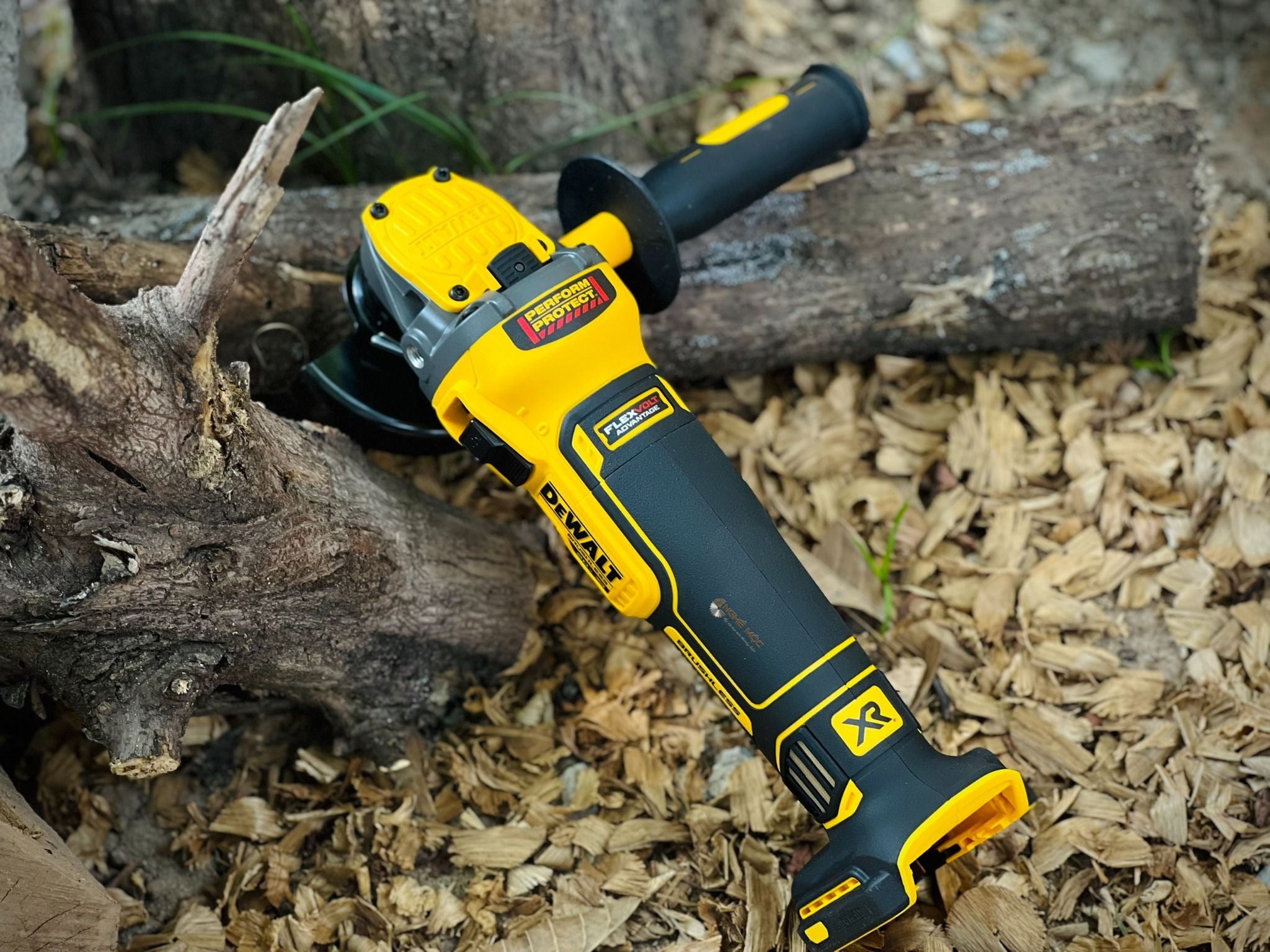 Máy mài góc pin Dewalt DCG409N