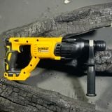 DeWALT 18V DCH133N