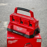 Bộ sạc nhanh 6 cổng Milwaukee M18™ PACKOUT™ mã M18 PC6