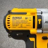 Body Máy khoan 18V Dewalt DCD996N-KR