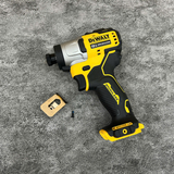 MÁY VẶN VÍT DCF801