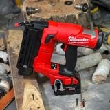 Máy bắn đinh Milwaukee M18 FN18GS-0X0