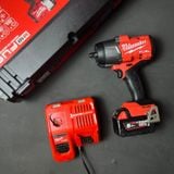 Máy siết bulong dùng pin Milwaukee M18 FHIW2F12