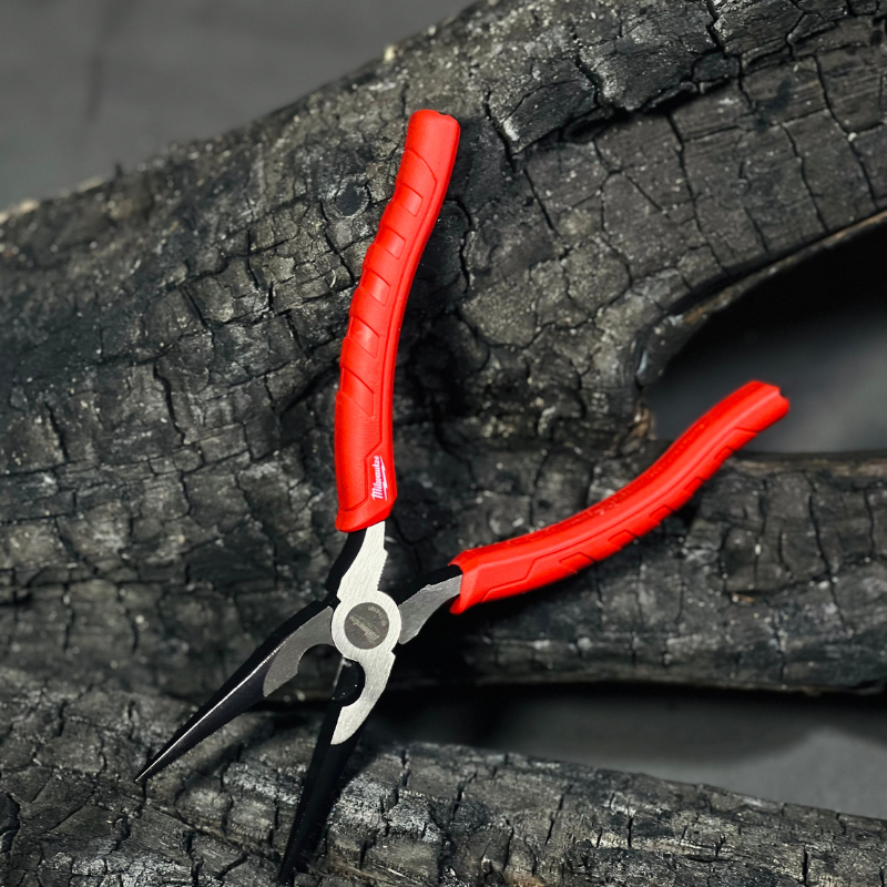 Milwaukee 48-22-6101 - 8 Long Nose Pliers - Red