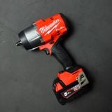 Máy siết bulong dùng pin Milwaukee M18 FHIW2F12