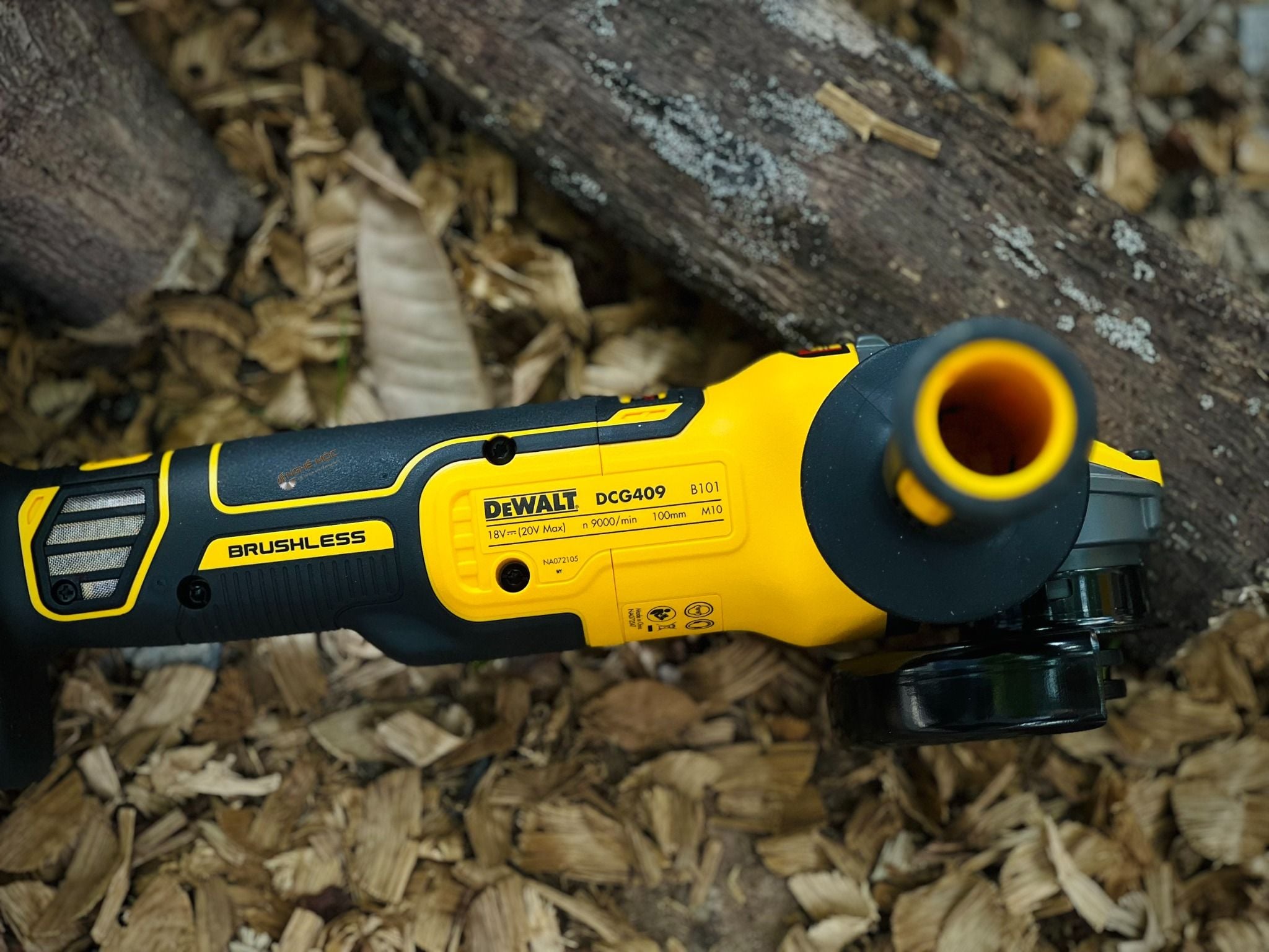 Máy mài góc pin Dewalt DCG409N
