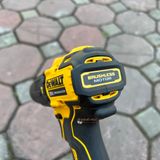 Máy khoan cầm tay 18V Dewalt DCD709N