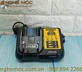 Sạc dcb112 nằm trong bộ máy khoan cầm tay Dewalt DCD701D2-KR