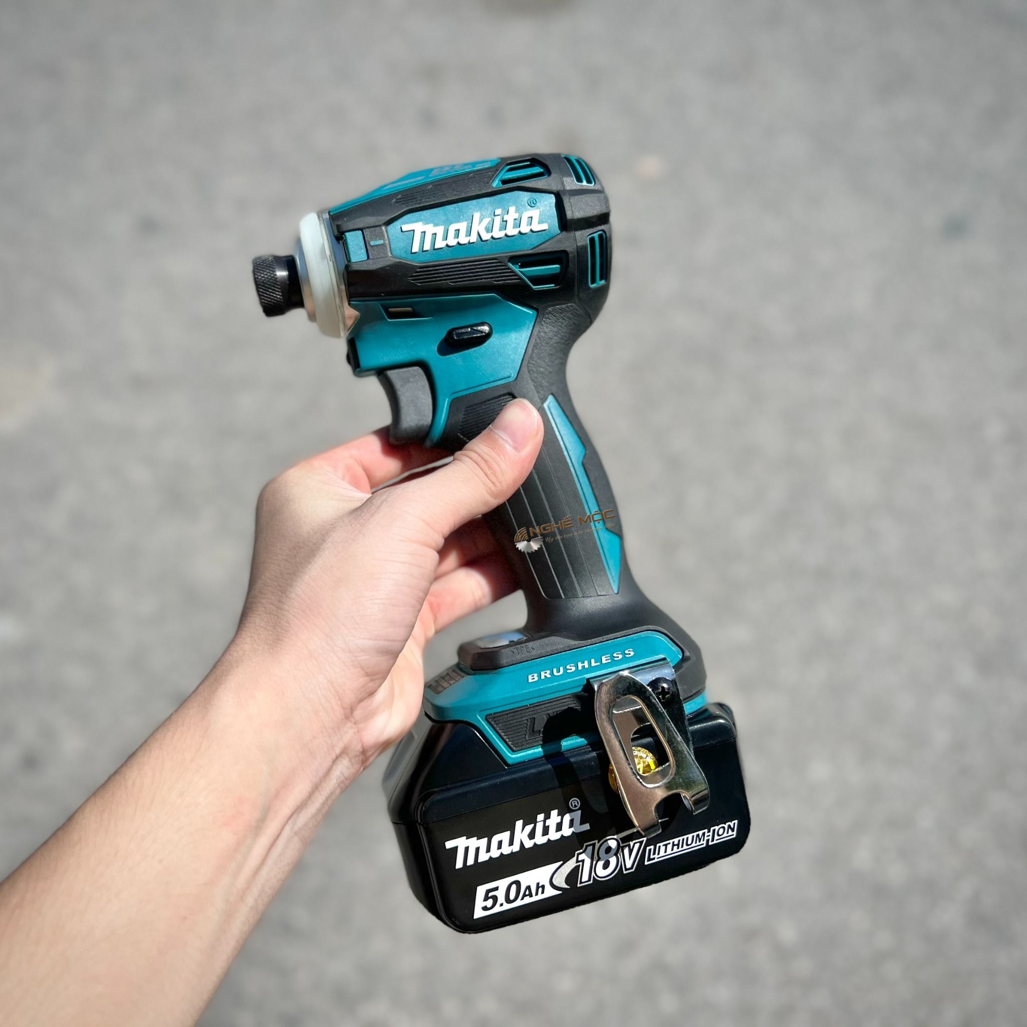 Máy bắt vít Makita XDT19 chính hãng tốt nhất, giá hấp dẫn mochaiphat