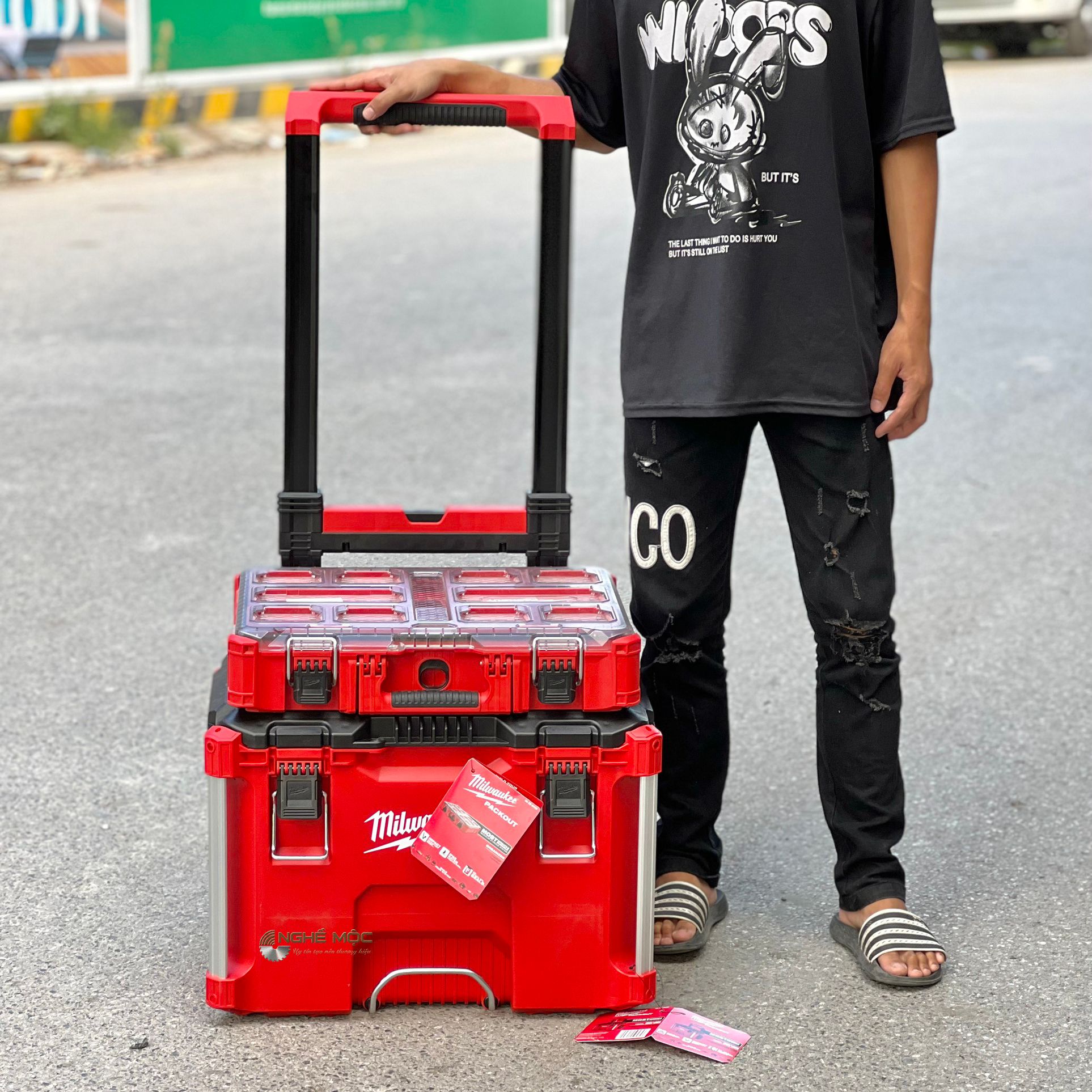 Thung Milwaukee 8426