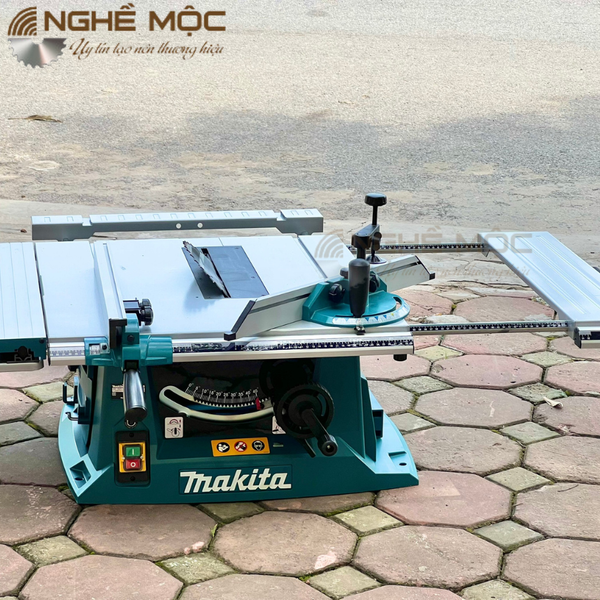 Máy cưa bàn makita MLT100