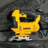 Máy cưa lọng cầm tay 650W Dewalt DWE349-B1