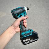 Máy bắt vít Makita XDT19