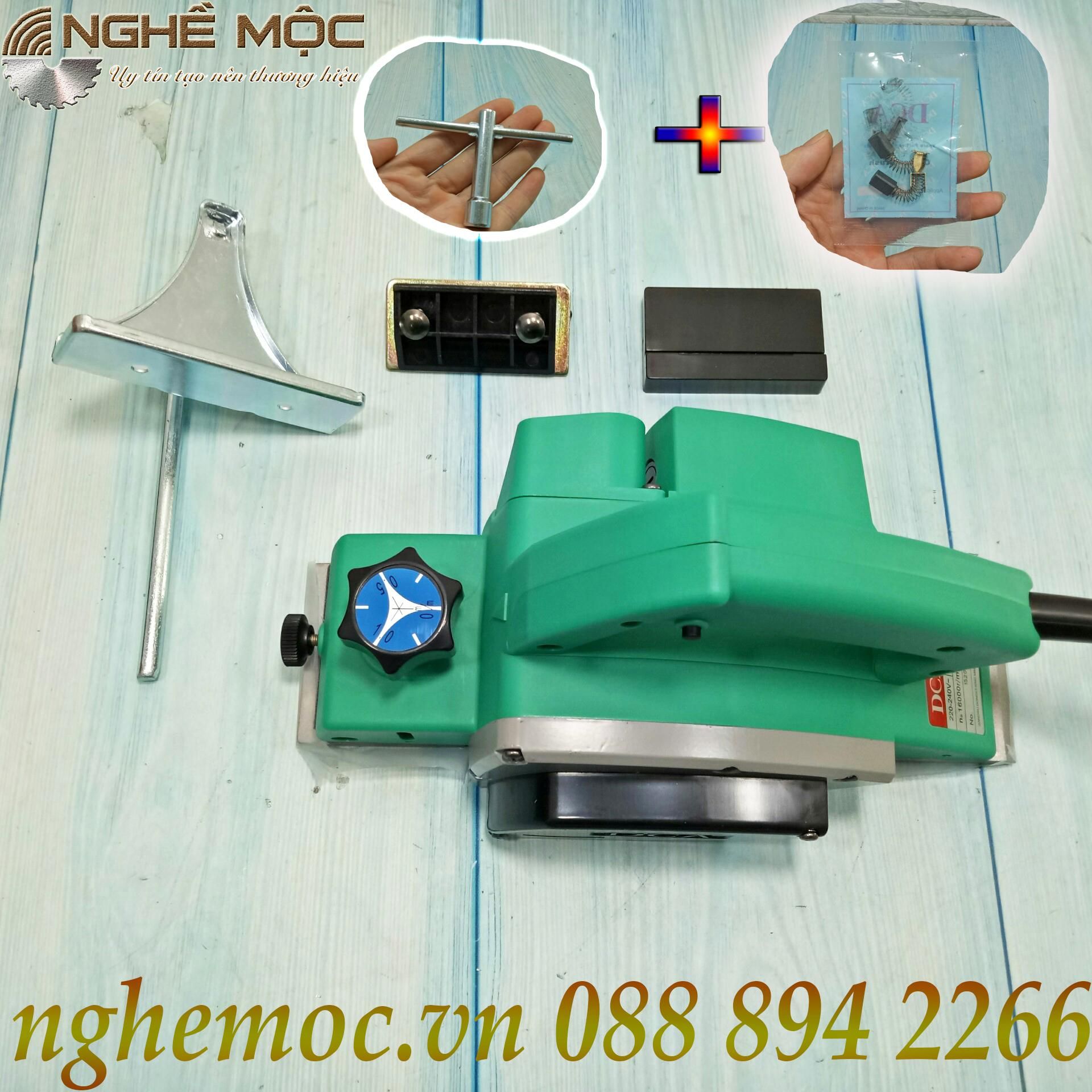 Máy bào gỗ hiệu DCA AMB82