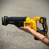 Máy cưa kiếm Dewalt DCS386