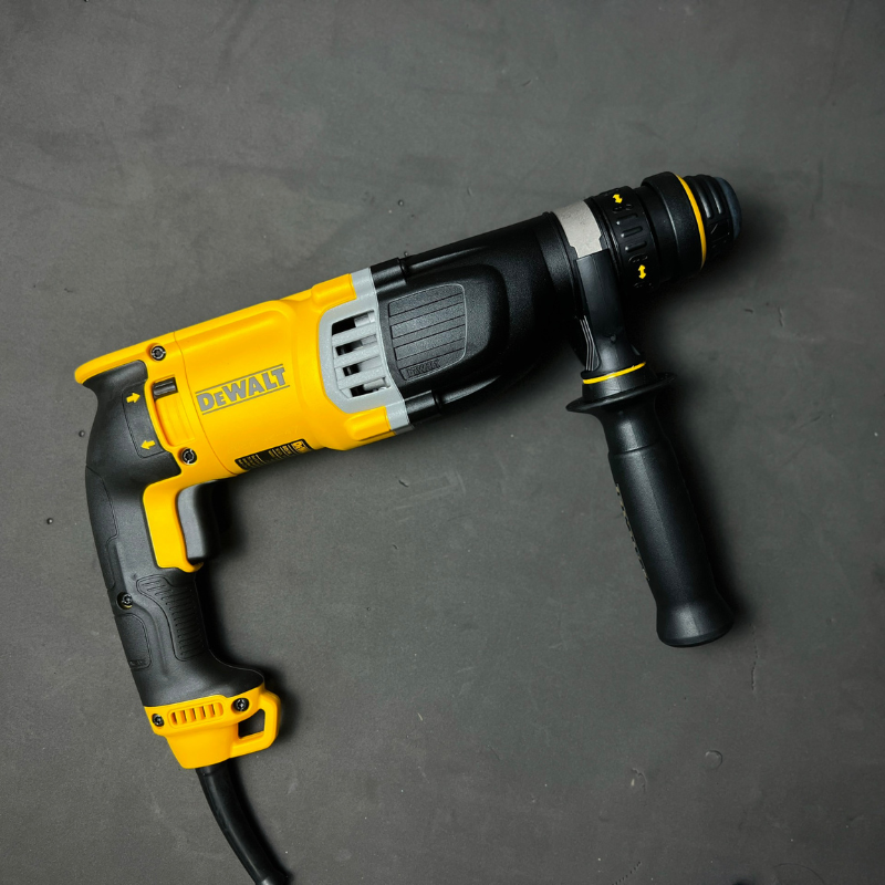 Taladro Rotomartillo Dewalt D25144K: Potencia y Precisión en tus Manos - Taladro Rotomartillo Doble Mandril Dewal