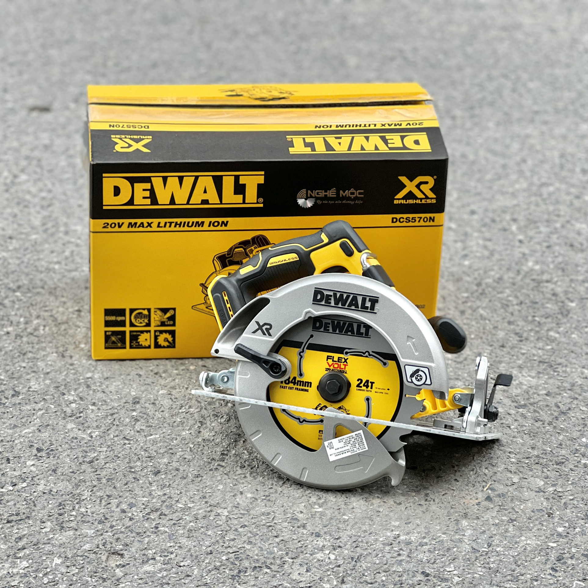 Máy cưa cầm tay 18V Dewalt DCS570N-KR