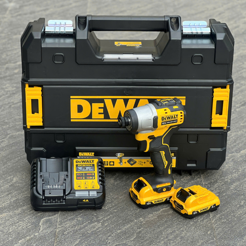 MÁY VẶN VÍT DCF801