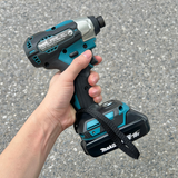 Combo Máy khoan động lực và máy vặn vít dùng Pin 18V Makita DLX2414AJ