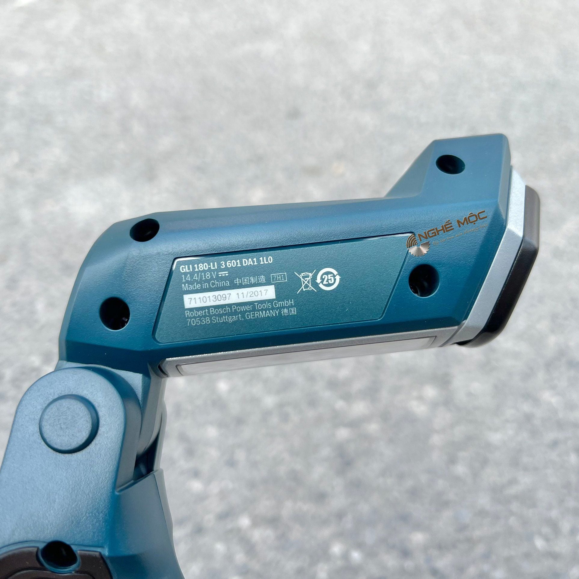 Đèn pin Bosch GLI 180-LI