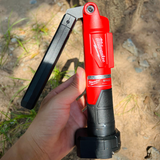 Đèn dạng que Milwaukee REDLITHIUM™ USB có từ tính L4 SL550-301