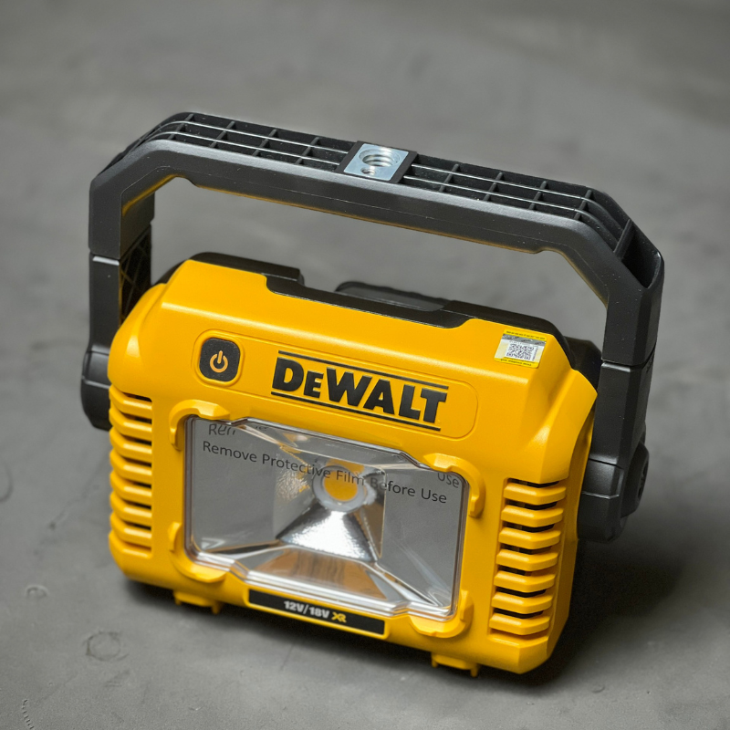 Đèn Dewalt DCL077-XJ – mochaiphat