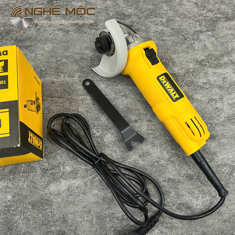 Máy mài góc Dewalt DWE8100S