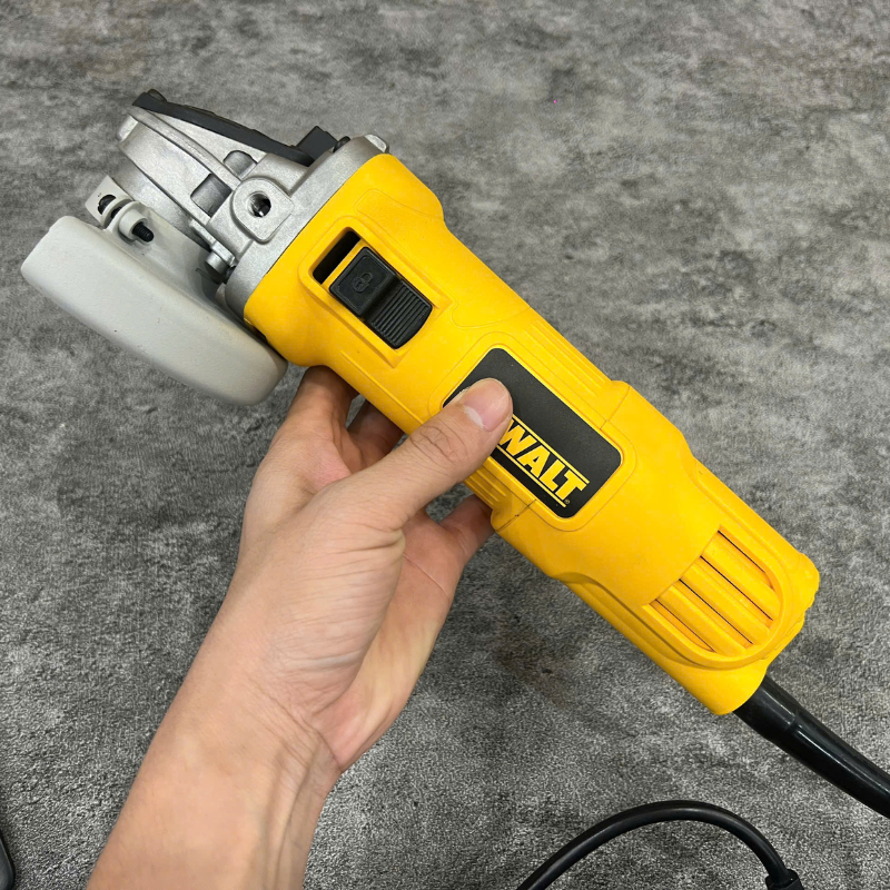 Máy mài góc Dewalt DWE8100S